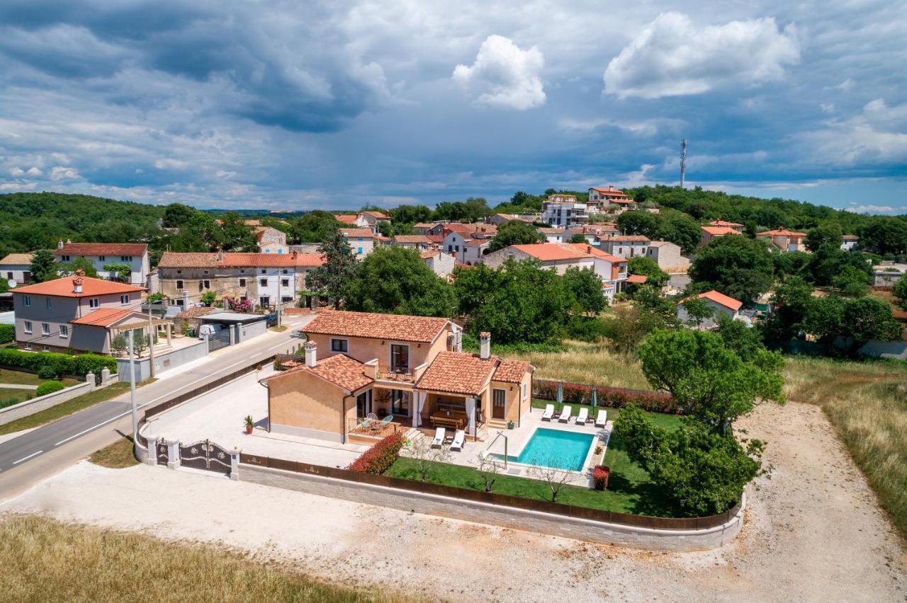 Villa Rotonda เวอร์ซาร์ ภายนอก รูปภาพ
