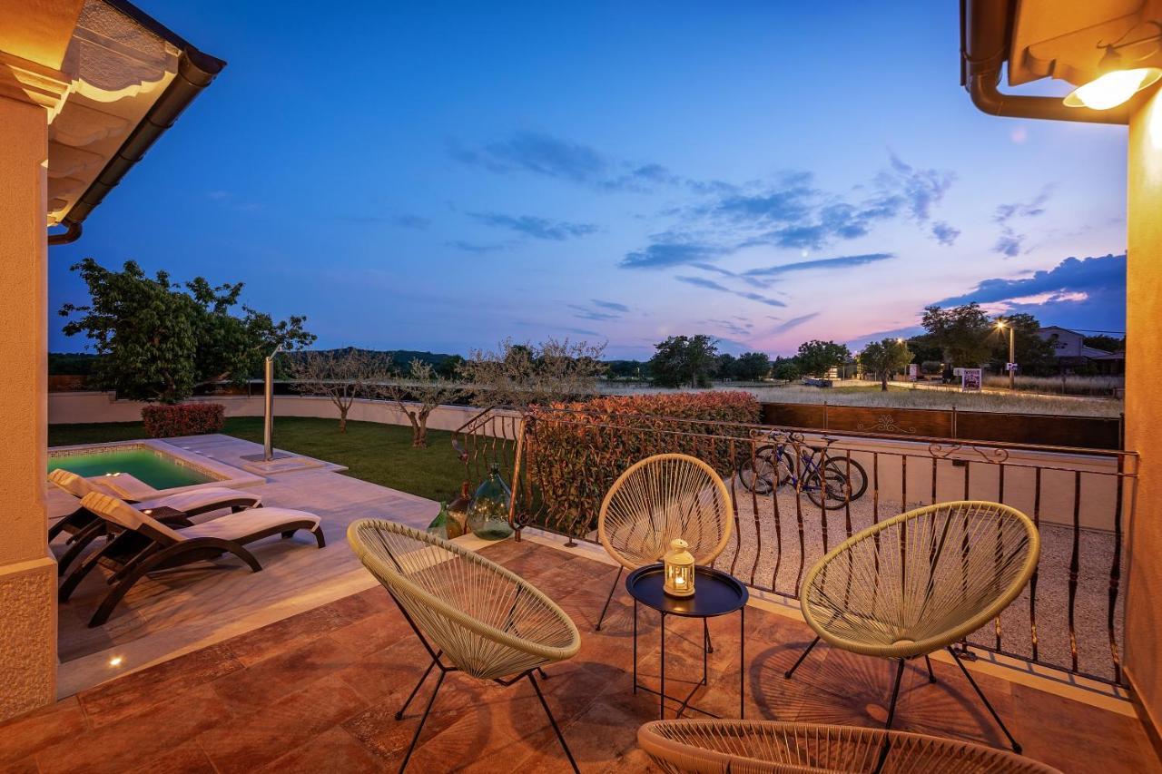 Villa Rotonda เวอร์ซาร์ ภายนอก รูปภาพ