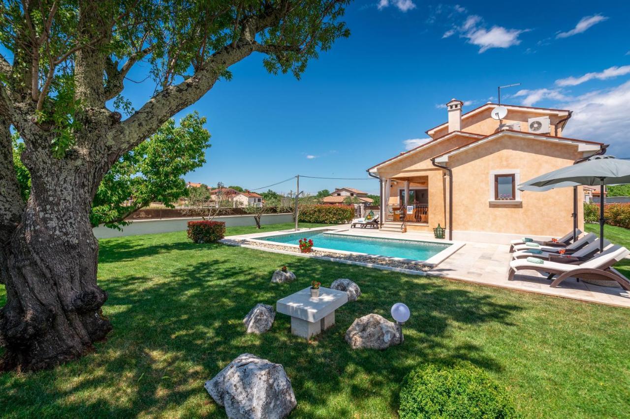 Villa Rotonda เวอร์ซาร์ ภายนอก รูปภาพ