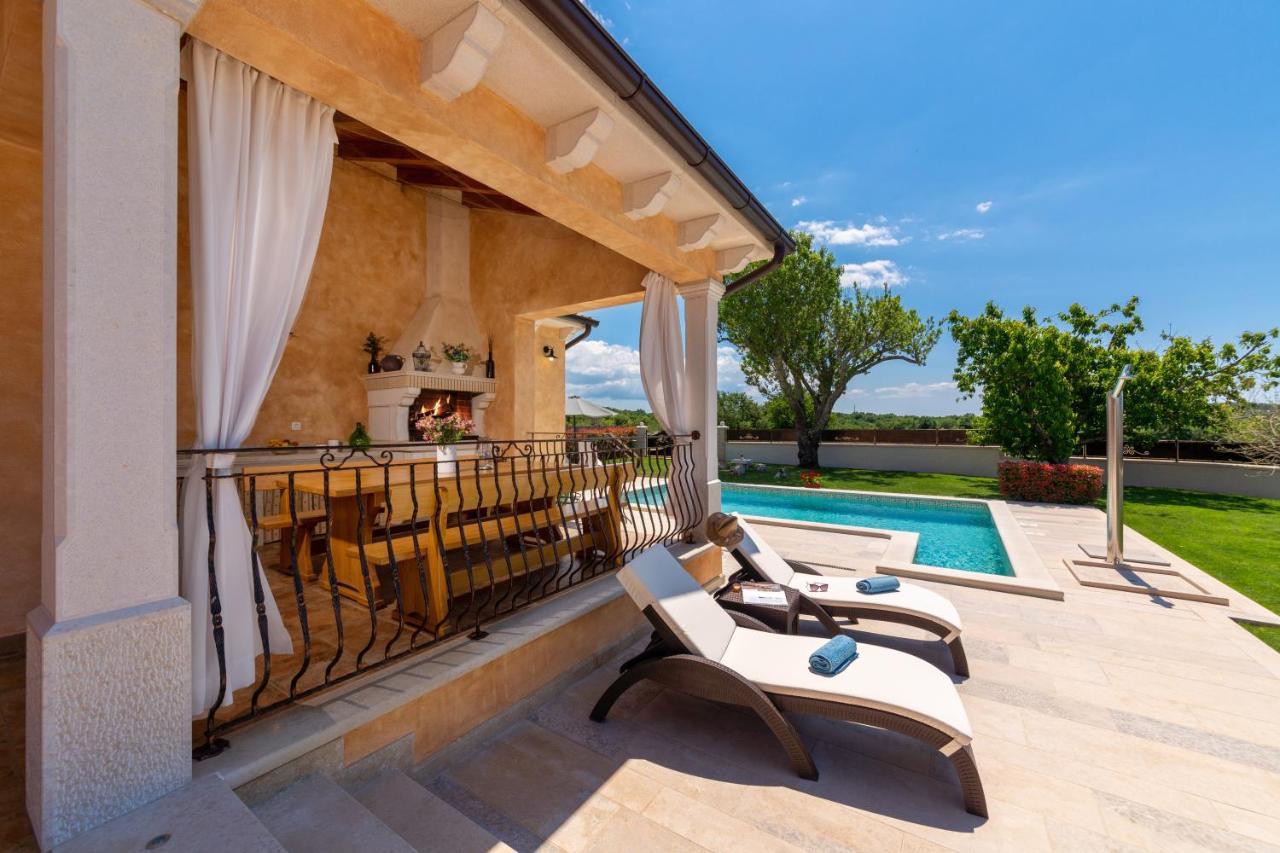 Villa Rotonda เวอร์ซาร์ ภายนอก รูปภาพ