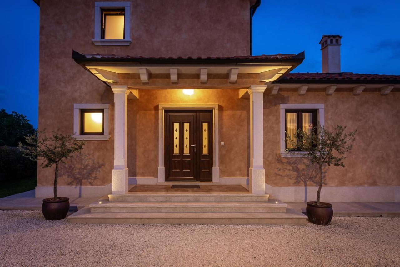 Villa Rotonda เวอร์ซาร์ ภายนอก รูปภาพ